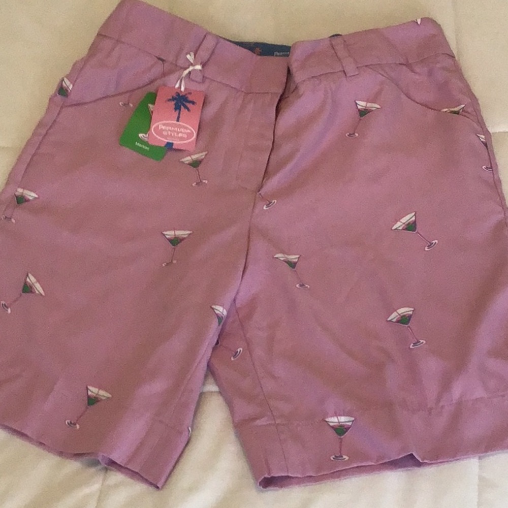 Bermuda Styles - woman’s printed Bermuda shorts